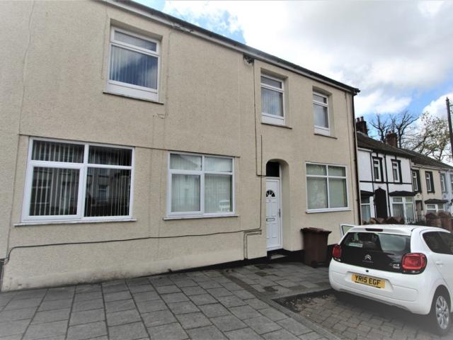 Flat for rent in Rhymney, Wales