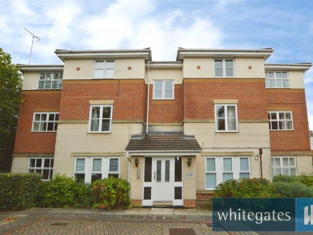 Flat for rent in Beeston Park Side, Leeds