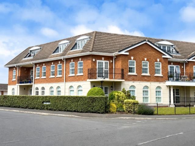 Flat for rent in Cypress Point, Fylde