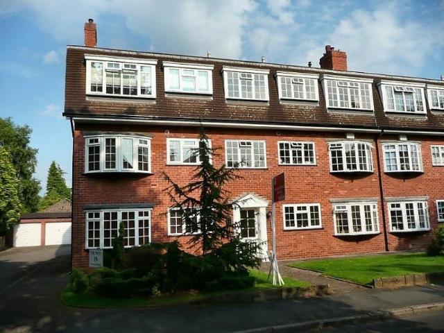 Flat for rent in Sale, Trafford