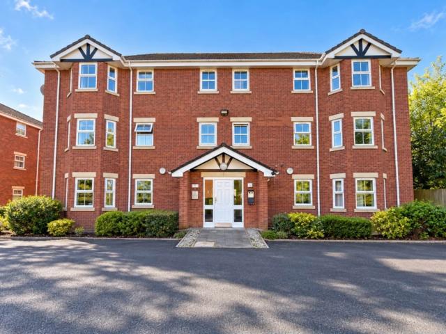 Flat for rent in Westy, Warrington