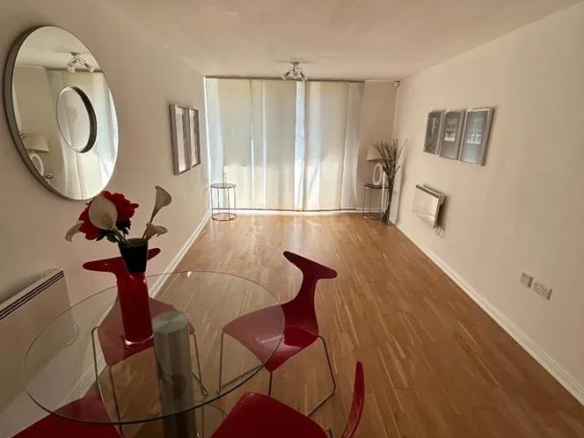Flat for rent in London Borough of Hounslow, Feltham