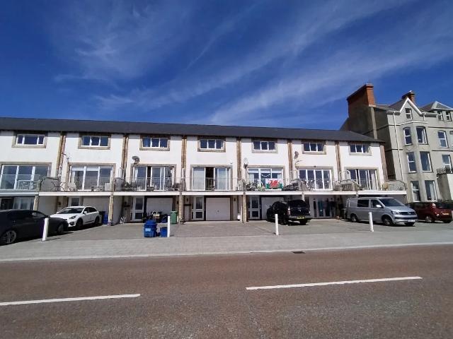 Flat for rent in Pwllheli