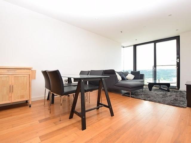 Flat for rent in MediaCityUK, Salford