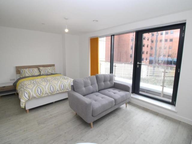 Flat for rent in Salford Quays, Salford