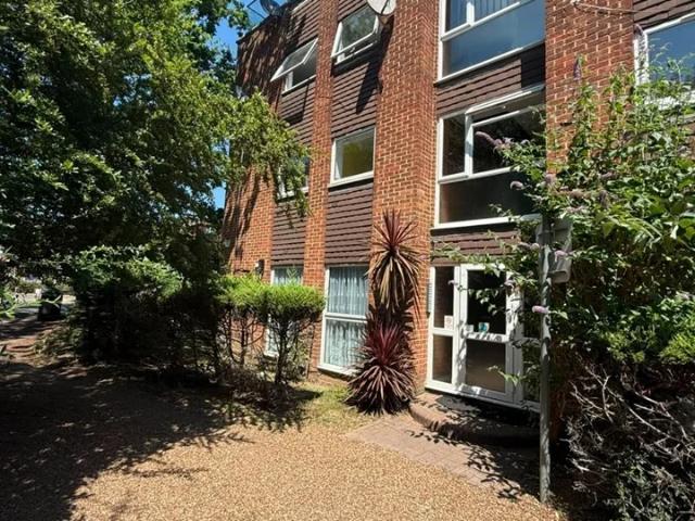 Flat for rent in Chingford, Greater London