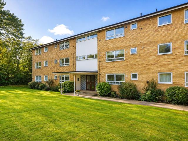 Flat for rent in Abbotswood, Westborough