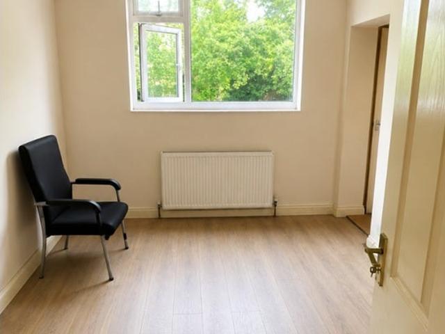 Flat for rent in Golders Green, Greater London
