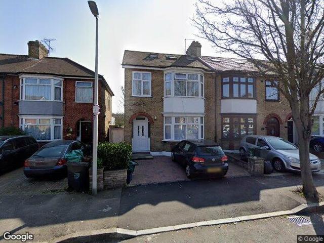Flat for rent in South Woodford, Greater London