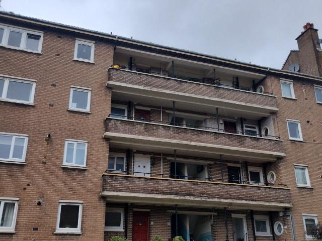 Flat for rent in Broomhill, Scotland