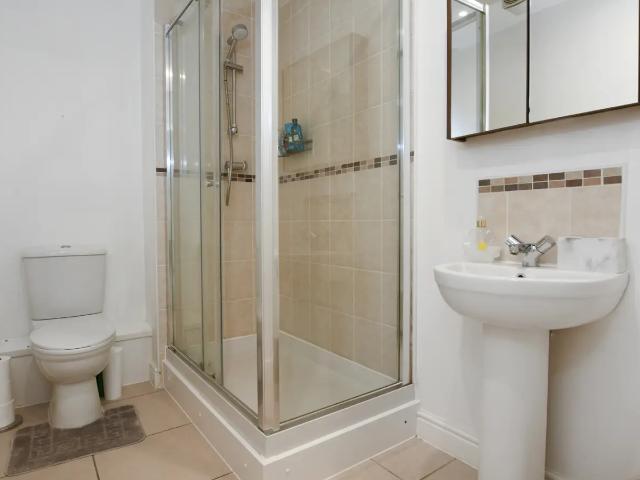 Flat for rent in Bushey