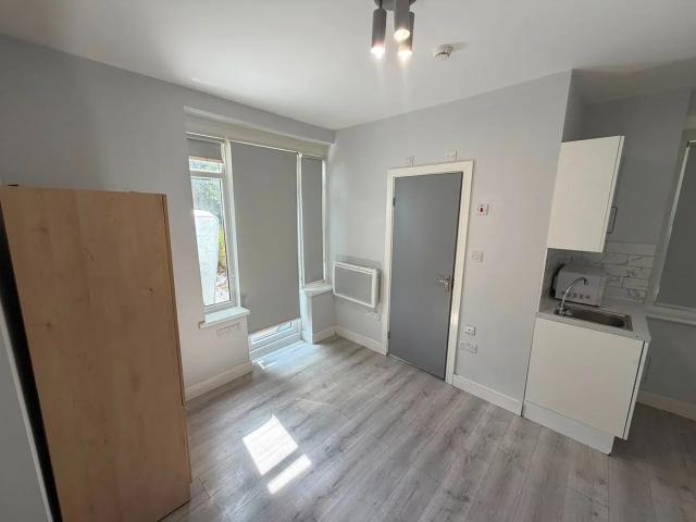 Flat for rent in West Norwood, Greater London