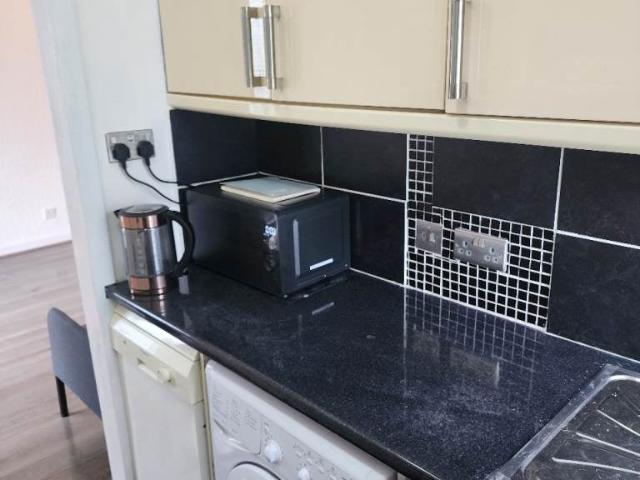 Flat for rent in Hillington, Scotland