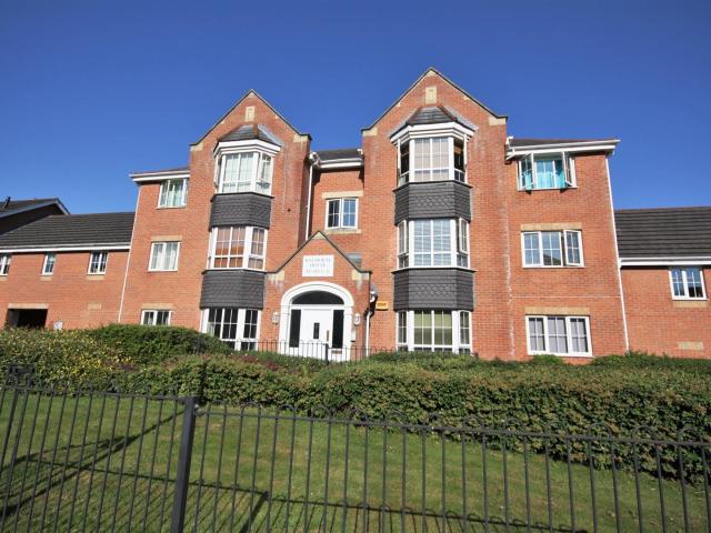 Flat for rent in Whiteley, Hampshire