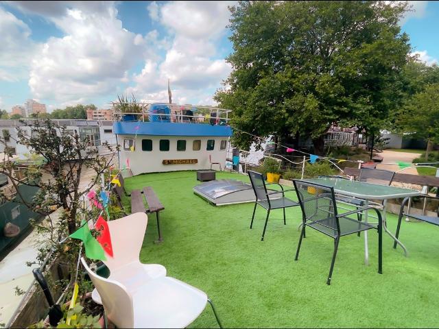 Flat for rent in Nine Elms, Greater London