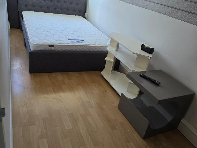 Flat for rent in Roehampton, Greater London