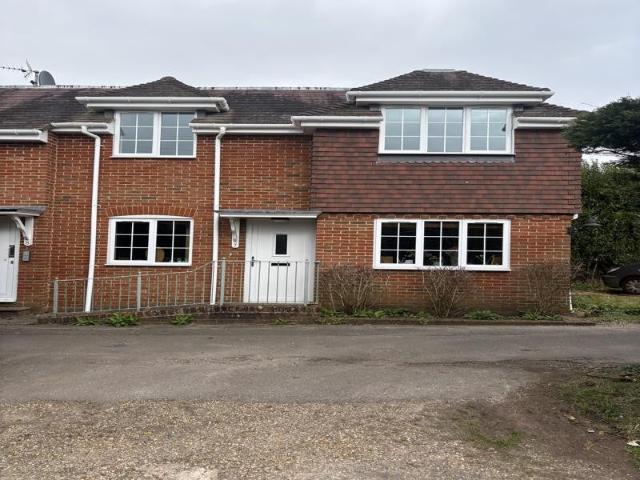 Flat for rent in Fole, Surrey
