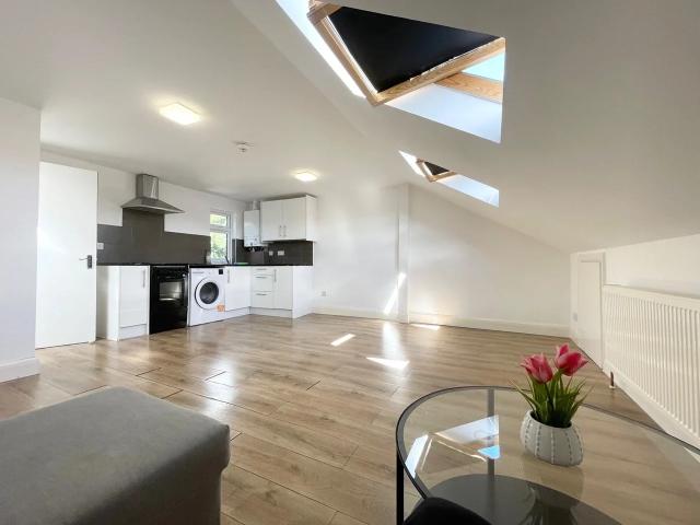 Flat for rent in Edmonton, Greater London