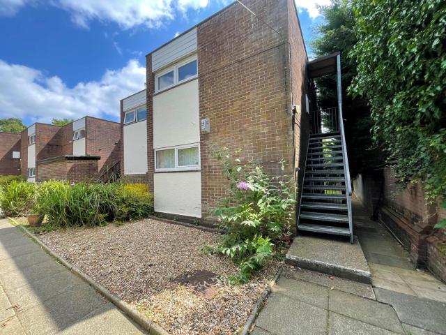 Flat for rent in Highbury, Greater London