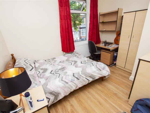 Flat for rent in Stirchley, West Midlands