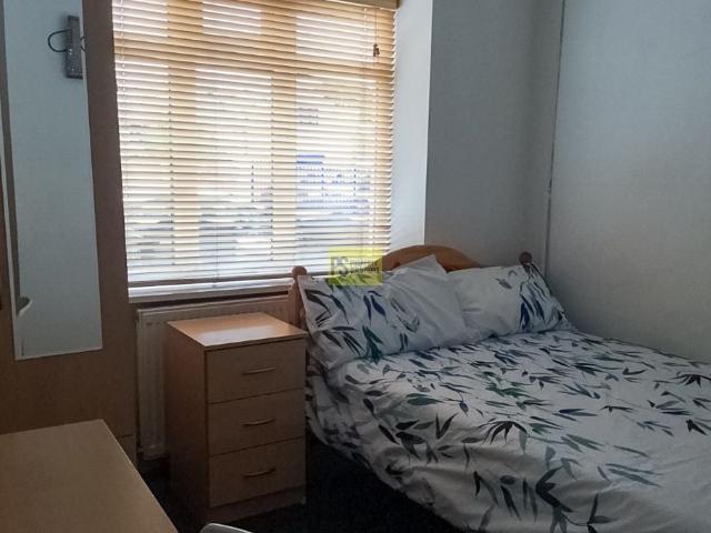 Flat for rent in Stirchley, West Midlands