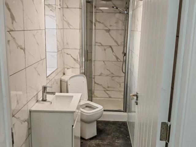 Flat for rent in Camp Hill