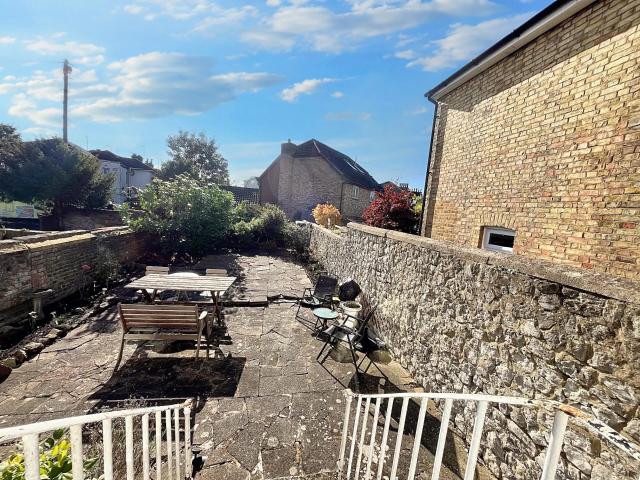 Flat for rent in Midway, Kent