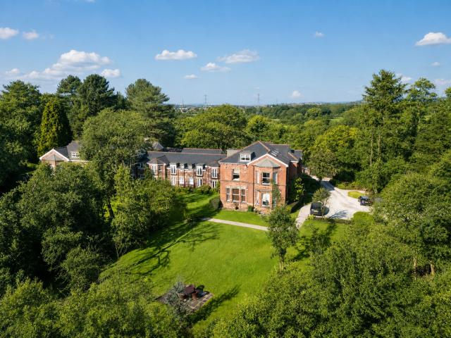 Flat for rent in Marple, Stockport