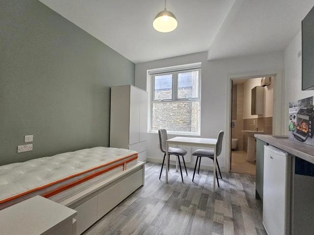 Flat for rent in London Borough of Haringey, Greater London