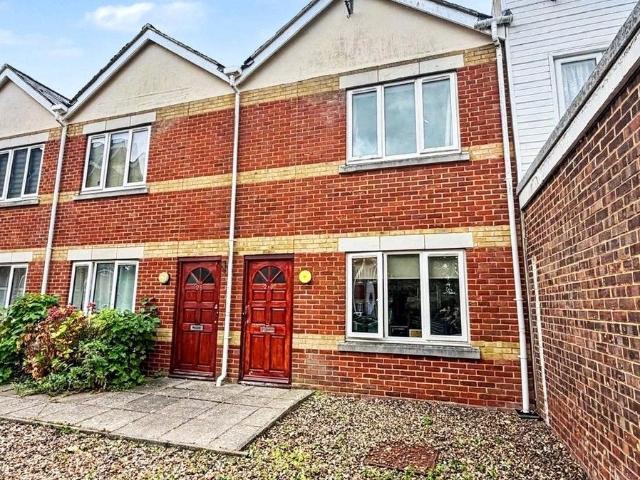 Flat for rent in Brompton, Gillingham