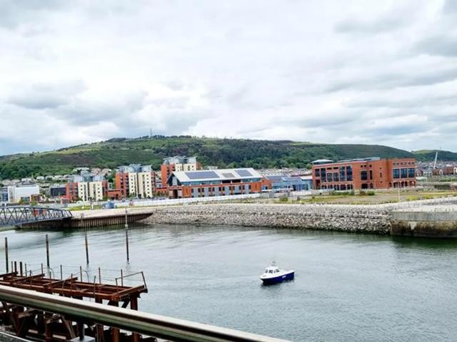 Flat for rent in SA1 Swansea Waterfront, Nangreaves