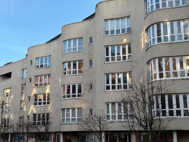 Flat for rent in Shawmoss, Shawlands