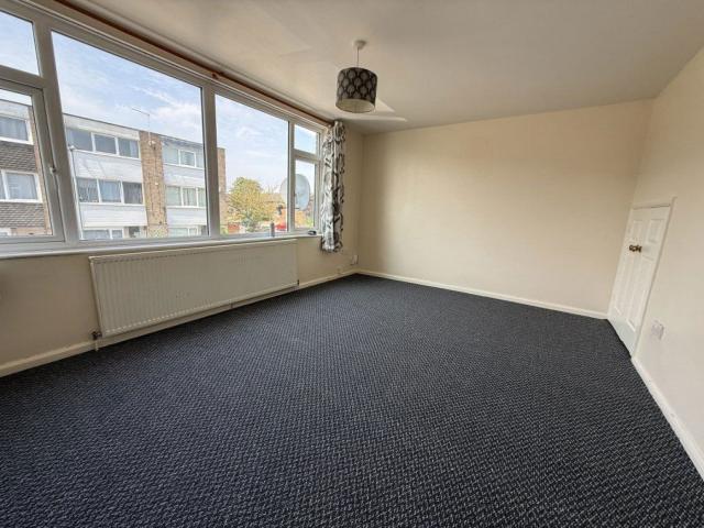Flat for rent in Corby