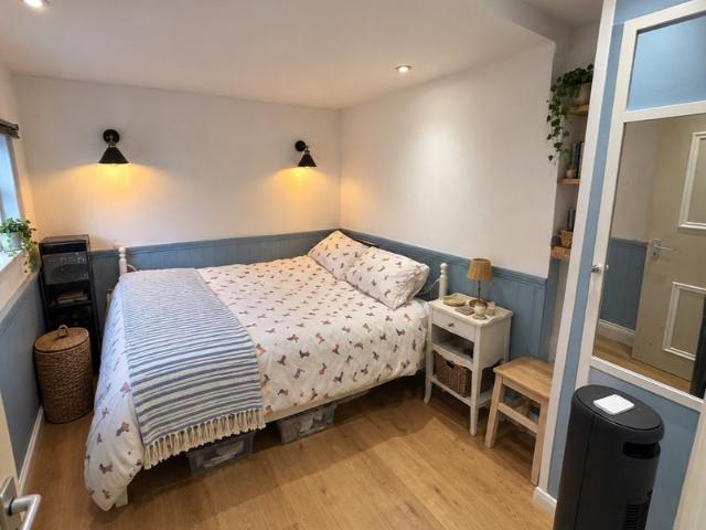 Flat for rent in Blenheim Gardens Estate, Greater London