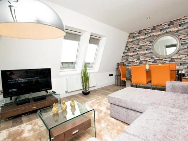 Flat for rent in Spike Island, Feckenham