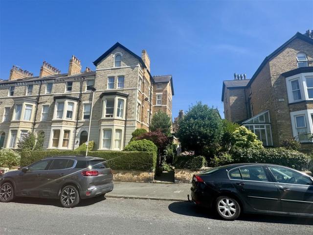 Flat for rent in South Cliff, Kepwick