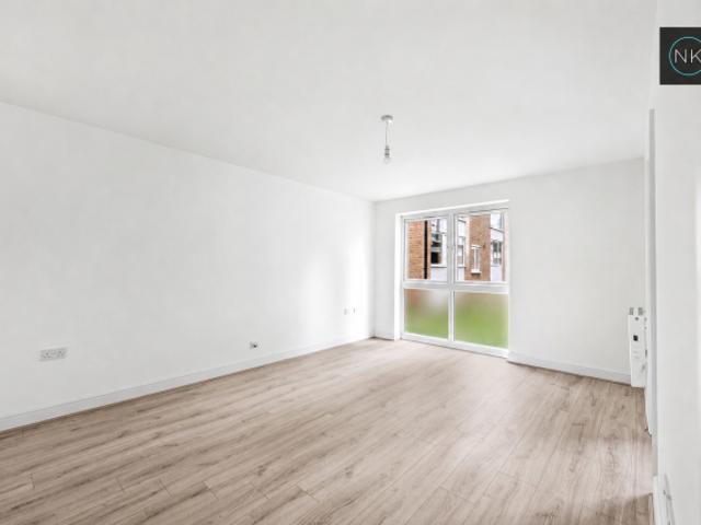 Flat for rent in Chigwell, Epping
