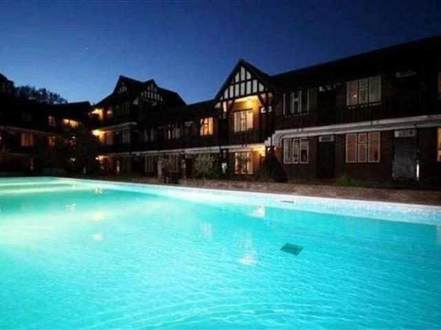 Flat for rent in Streatham Hill, Greater London