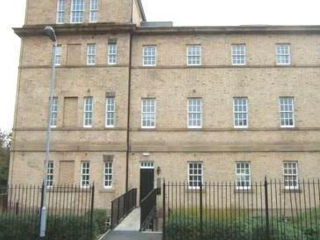Flat for rent in City Fields, West Yorkshire