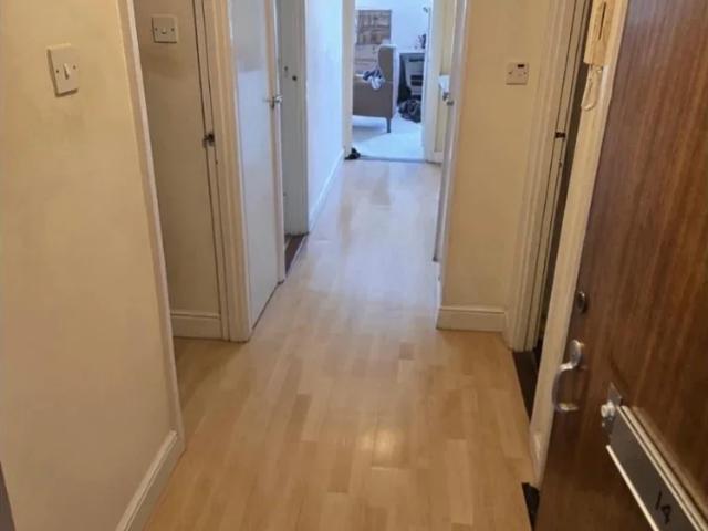 Flat for rent in London Borough of Croydon, Addiscombe