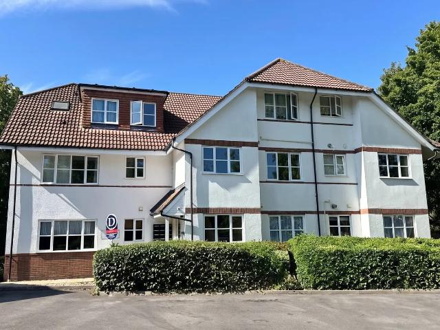 Flat for rent in Enborne, West Berkshire