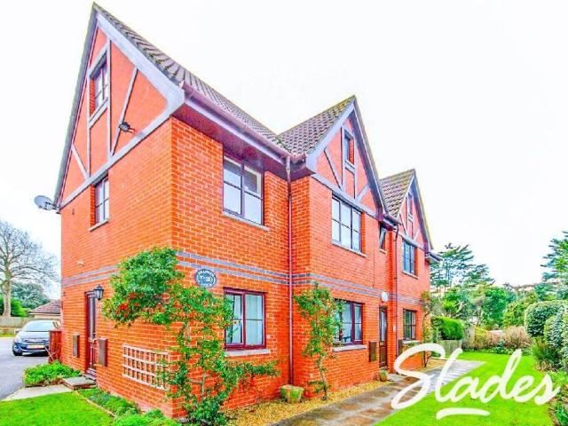 Flat for rent in Wick, Bournemouth