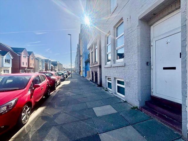 Flat for rent in Foxhall, Blackpool