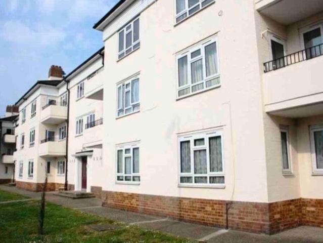Flat for rent in Widmore Green, Greater London
