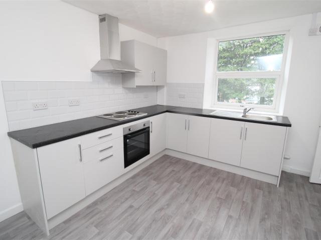 Flat for rent in Ystrad, Wales