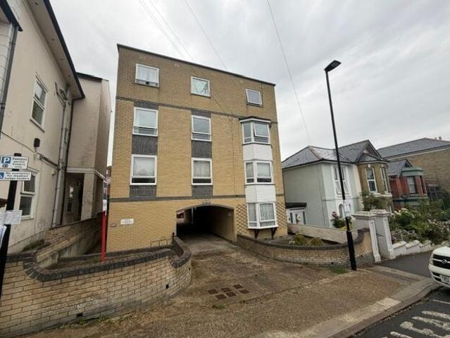 Flat for rent in Pelhamfield, Ryde