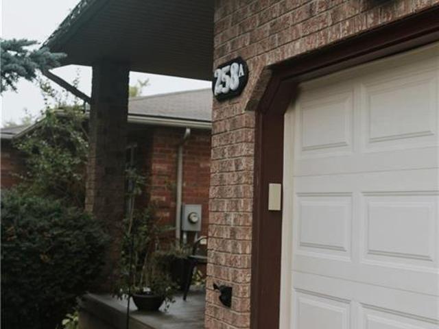 House for rent in Waterloo, Southwestern Ontario