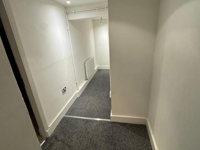 Flat for rent in Little Woodhouse, Leeds