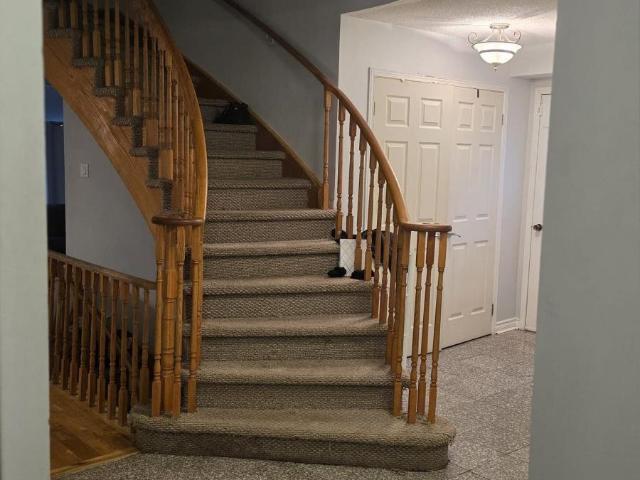 Apartment for rent in Westney Heights, Ajax