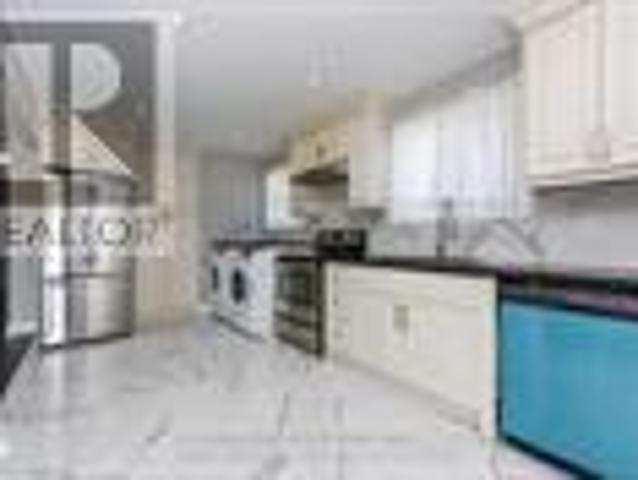 House for rent in Georgina, Ontario